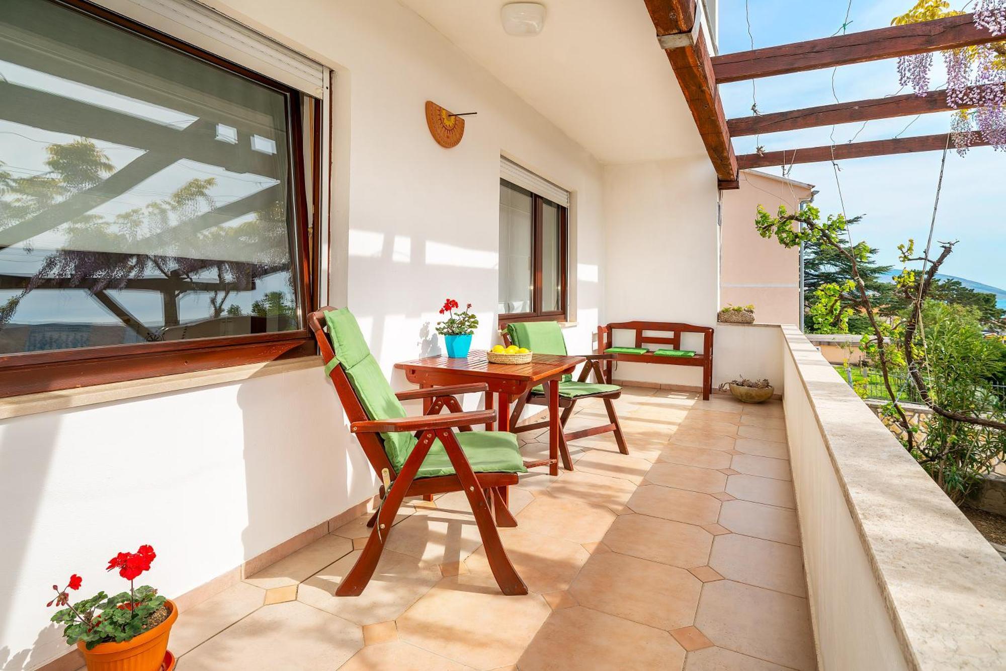 Apartments Edo With Terrace Baška Exteriör bild